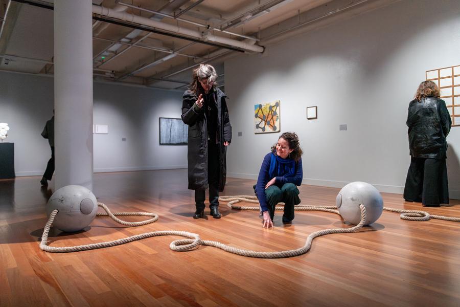 In Frequencies We Cannot Name: Language, Sound, Silence door LNDWstudio