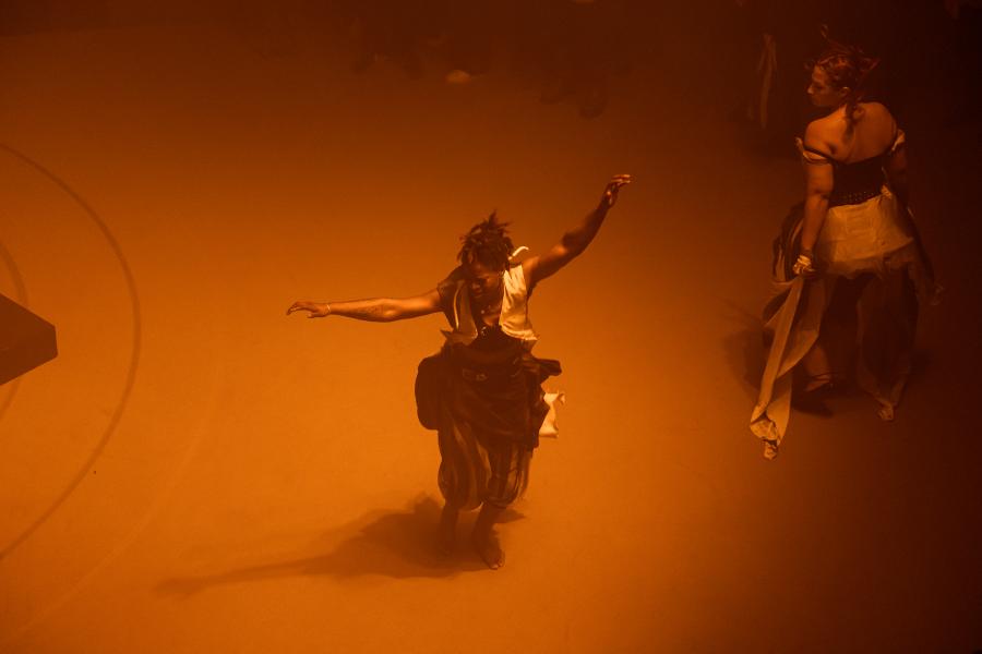 Martha Canga Antonio - HOLY © Britt Ryckebosch