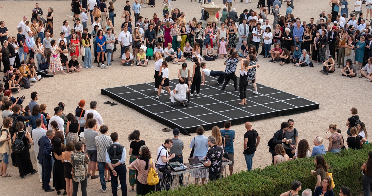 Emily Mast & DEGASTEN